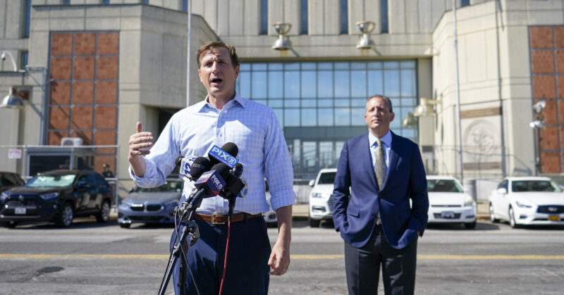 Lander struggles to land hits on Goldman — beyond disagreeing on Israel