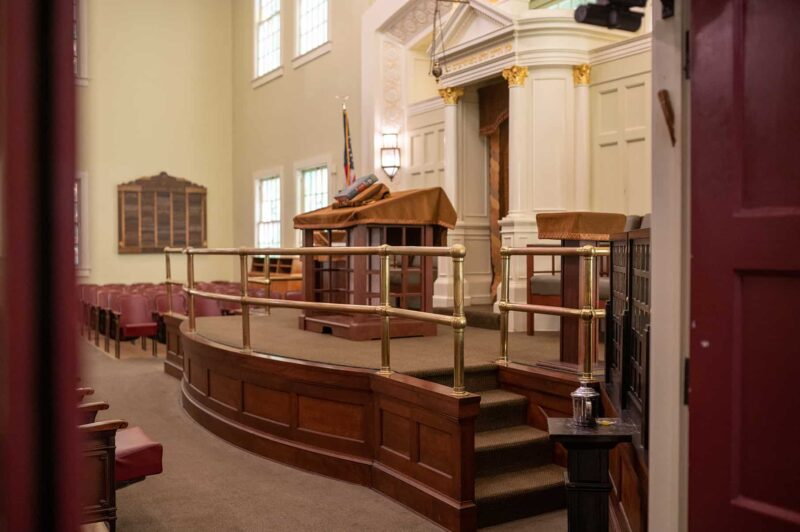 Nearly 40 years after Rabinowitz’s death, Kesher Israel’s sanctuary remains unchanged.