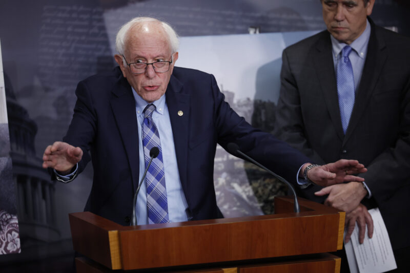 Trump-appointed Holocaust Museum board members pushing to oust Bernie Sanders 